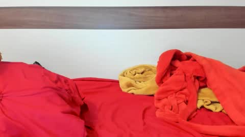 00ingrid00 online show from 12.15.25