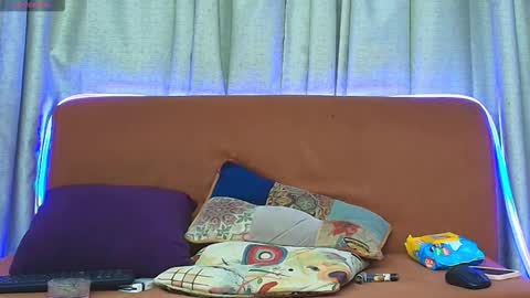 Klhoe Carter 3 online show from 11.11.25