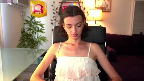 Olivia online show from 04.22.26