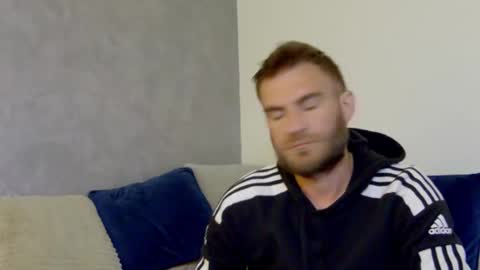 Snapshot of 10in_deluxe chatting on 10.02.25 10in_deluxe online show from 10.02.25