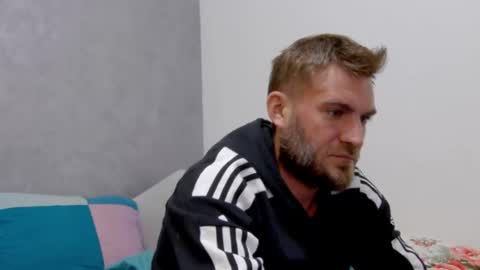 Snapshot of 10in_deluxe chatting on 10.02.25 10in_deluxe online show from 10.02.25