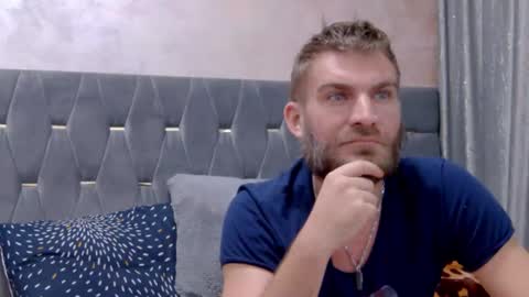 Snapshot of 10in_deluxe chatting on 10.08.25 10in_deluxe online show from 10.08.25