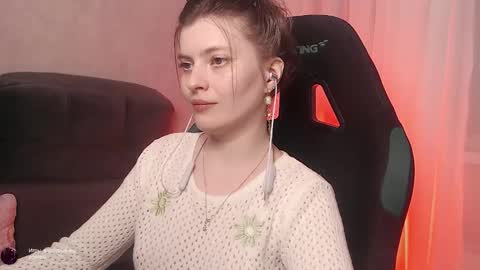 Snapshot of 111__________________ chatting on 12.15.25 111__________________ online show from 12.15.25