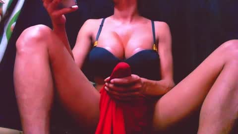 Snapshot of 11inchmistressxxlyka chatting on 02.07.25 CALL ME BABY online show from 02.07.25