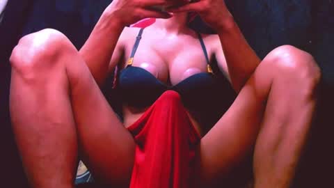 Snapshot of 11inchmistressxxlyka chatting on 02.10.25 CALL ME BABY online show from 02.10.25