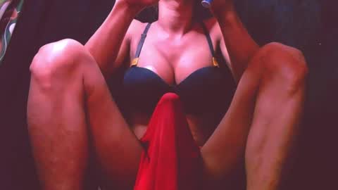 Snapshot of 11inchmistressxxlyka chatting on 02.11.25 CALL ME BABY online show from 02.11.25