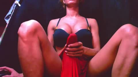 Snapshot of 11inchmistressxxlyka chatting on 02.12.25 CALL ME BABY online show from 02.12.25