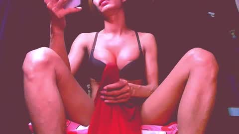 Snapshot of 11inchmistressxxlyka chatting on 03.03.25 CALL ME BABY online show from 03.03.25