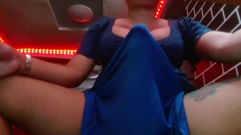  i am trixie im Your Selfsucking Mistress  online show from 12.13.24