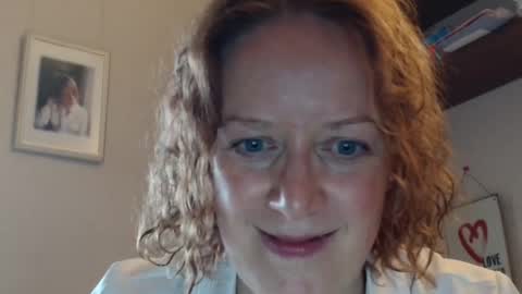 12ennie online show from 10.02.25