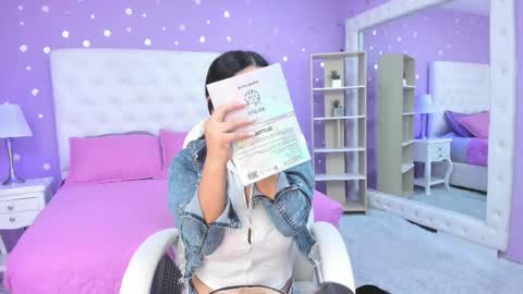 Scarlette  online show from 10.24.25