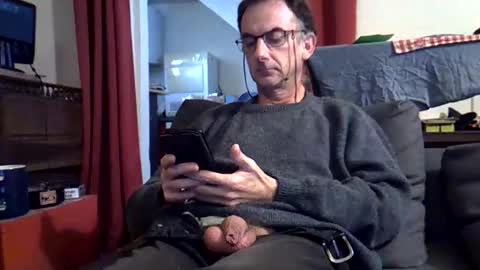 Snapshot of 18remy45 chatting on 10.18.25 18remy45 online show from 10.18.25