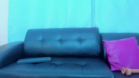 stef read my description online show from 02.16.25