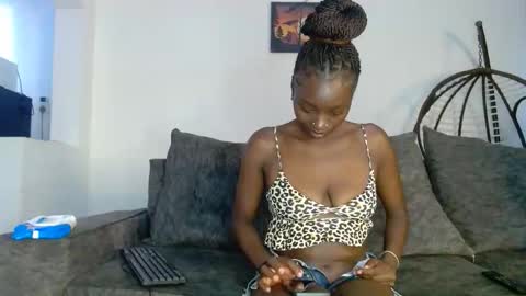 Snapshot of 1_beckah chatting on 05.10.26 beckah online show from 05.10.26