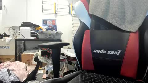 Snapshot of 1bigloadasian chatting on 11.02.25 1bigloadasian online show from 11.02.25