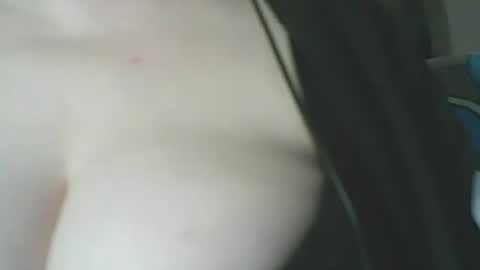 Snapshot of 1deluxepussy chatting on 12.22.24 Deluxepussy online show from 12.22.24