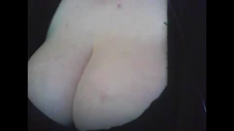 Snapshot of 1deluxepussy chatting on 12.29.24 Deluxepussy online show from 12.29.24