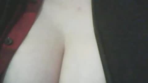 Snapshot of 1deluxepussy chatting on 01.02.25 Deluxepussy online show from 01.02.25