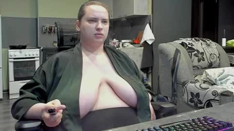 Snapshot of 1lindsey1 chatting on 02.22.25 1LINDSEY1 online show from 02.22.25