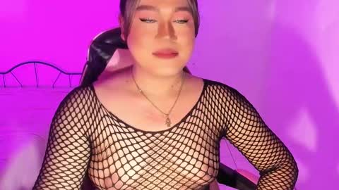 1lovelymess online show from 10.03.25