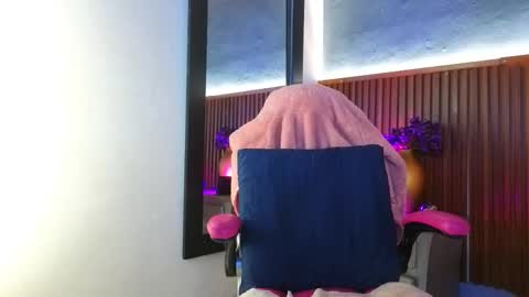 Snapshot of 1miss_monserrate chatting on 02.25.26 Miss Monserrate online show from 02.25.26