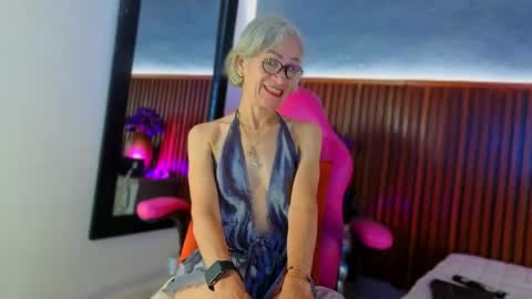 Miss Monserrate online show from 04.07.26