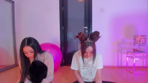 Moona  online show from 02.13.26