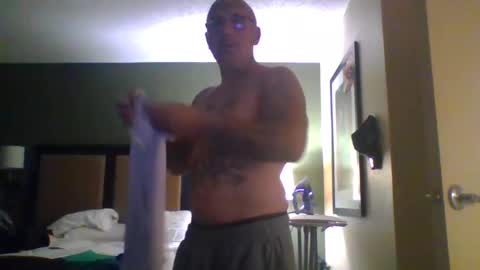 TheShyOne18 online show from 09.20.25