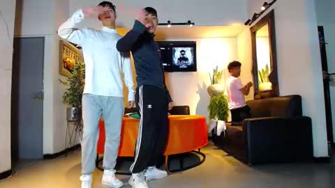 Snapshot of 1pushman chatting on 02.28.26 pushman online show from 02.28.26