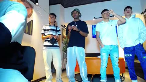 Snapshot of 1pushman chatting on 03.04.26 pushman online show from 03.04.26