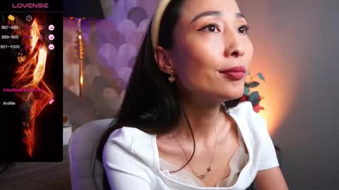 Snapshot of 1reisatumi chatting on 10.23.25 Rei online show from 10.23.25