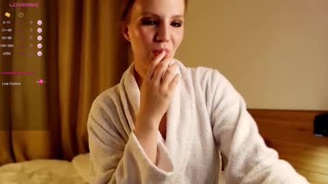 VICTORIA online show from 10.23.25