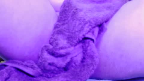 Snapshot of 1tallhispanic13 chatting on 09.11.25 1tallhispanic13 online show from 09.11.25