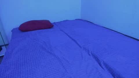 Snapshot of 1vampirella_gs chatting on 12.04.24 Milos online show from 12.04.24