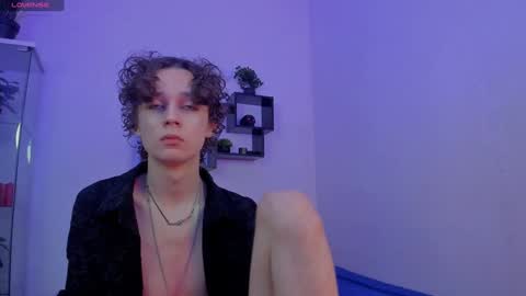 Snapshot of 1vampirella_gs chatting on 12.27.24 Milos online show from 12.27.24