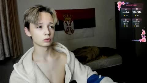 Snapshot of 1vampirella_gs chatting on 10.10.25 Milos online show from 10.10.25