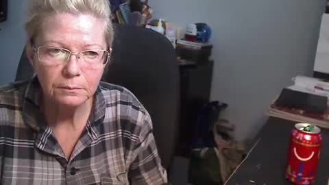 Snapshot of 1xtrahornyone chatting on 12.27.24 Susan online show from 12.27.24