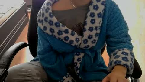 1your_hot_girls online show from 02.12.25