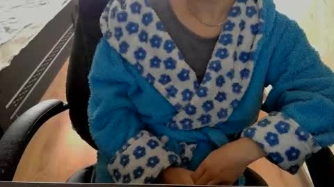 1your_hot_girls online show from 02.17.25