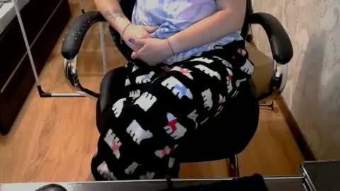 1your_hot_girls online show from 10.24.25