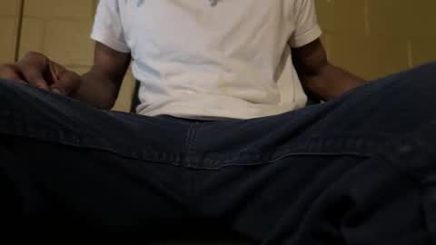 Snapshot of 2001cashking chatting on 12.02.25 2001cashking online show from 12.02.25