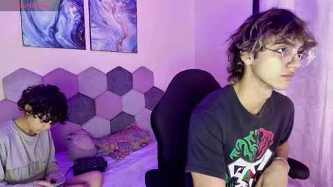 Snapshot of 2006_tgn chatting on 10.12.25 2006_tgn online show from 10.12.25