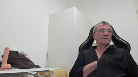 Henk online show from 12.12.24