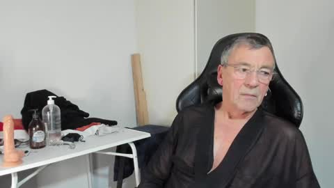 Henk online show from 12.28.24
