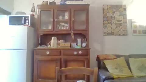 22esserre online show from 10.03.25