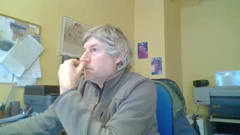 22esserre online show from 12.04.25