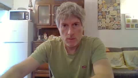 Snapshot of 22esserre chatting on 05.25.26 22esserre online show from 05.25.26