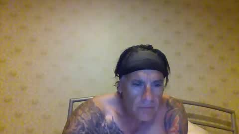 Snapshot of 23player chatting on 03.10.25 23player online show from 03.10.25