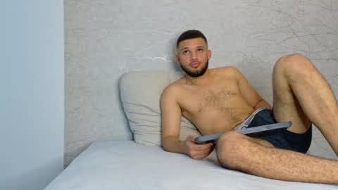 Snapshot of 2alexoconor chatting on 02.24.25 2alexoconor online show from 02.24.25