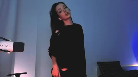 Sasha weekend from 14 to 27 November online show from 03.25.26